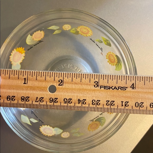 Five Imperial Glass Flower Dute Sunflower Themed Nesting Bowls - Picture 12 of 13